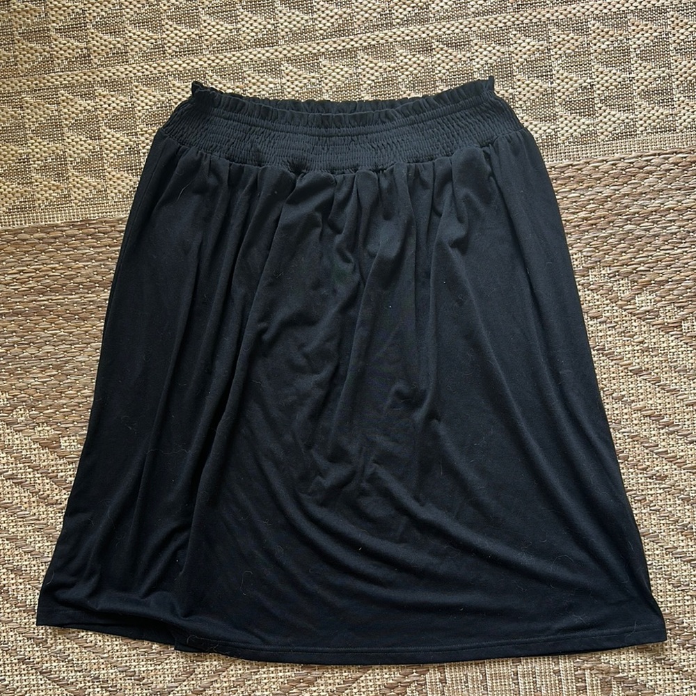 Black tickled teal skirt